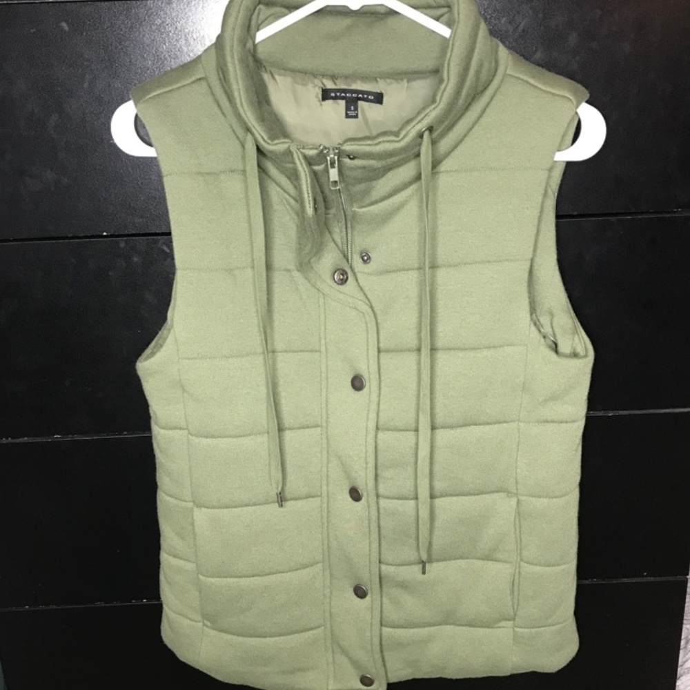 Olive Vest nana macs